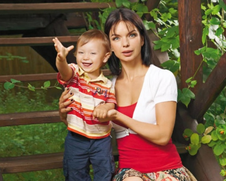 Vnebrachnyj Syn Grebenshikovoj Ot Averbuha Kak Vyglyadit Alesha Kotoromu Uzhe 12 Let Novye Foto Lifestyle Seldon Novosti