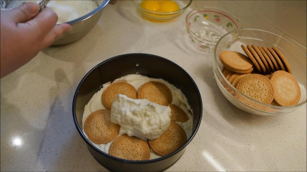 Торт из печенья Мария