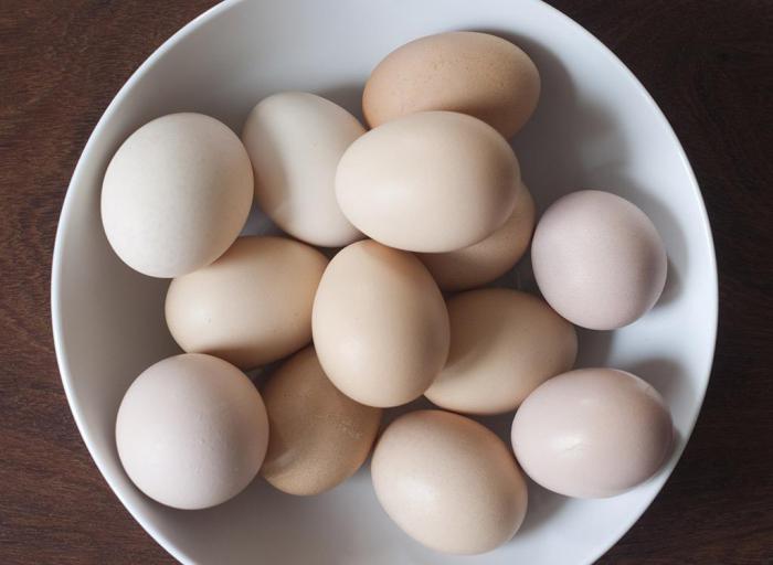 В куриных яйцах много витаминов