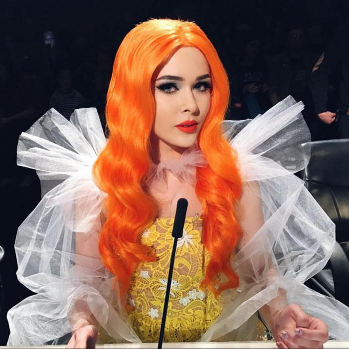 Юлия Санина Фото