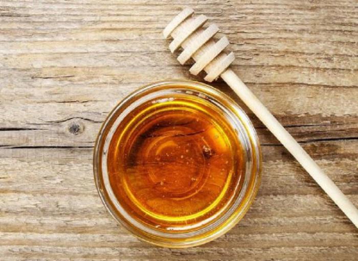 Мед — природный заменитель сахара
