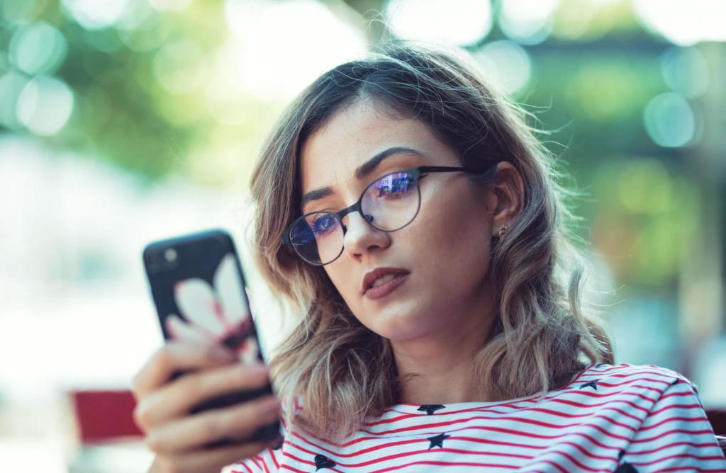 Tinder glasses natural schoolgirl