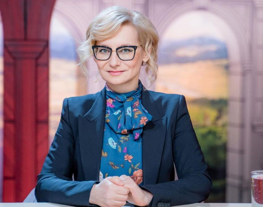 Эвелина хромченко цвет волос