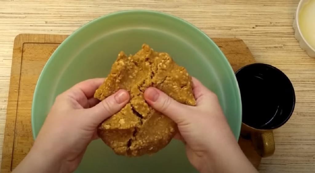 карамельный торт без выпечки с арахисом и печеньем рецепт. Смотреть фото карамельный торт без выпечки с арахисом и печеньем рецепт. Смотреть картинку карамельный торт без выпечки с арахисом и печеньем рецепт. Картинка про карамельный торт без выпечки с арахисом и печеньем рецепт. Фото карамельный торт без выпечки с арахисом и печеньем рецепт