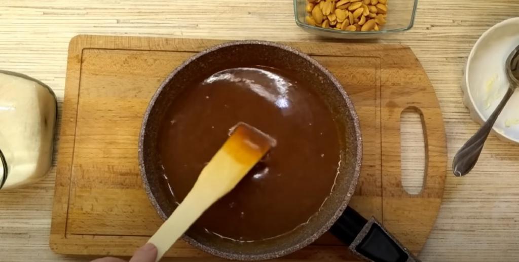 карамельный торт без выпечки с арахисом и печеньем рецепт. Смотреть фото карамельный торт без выпечки с арахисом и печеньем рецепт. Смотреть картинку карамельный торт без выпечки с арахисом и печеньем рецепт. Картинка про карамельный торт без выпечки с арахисом и печеньем рецепт. Фото карамельный торт без выпечки с арахисом и печеньем рецепт
