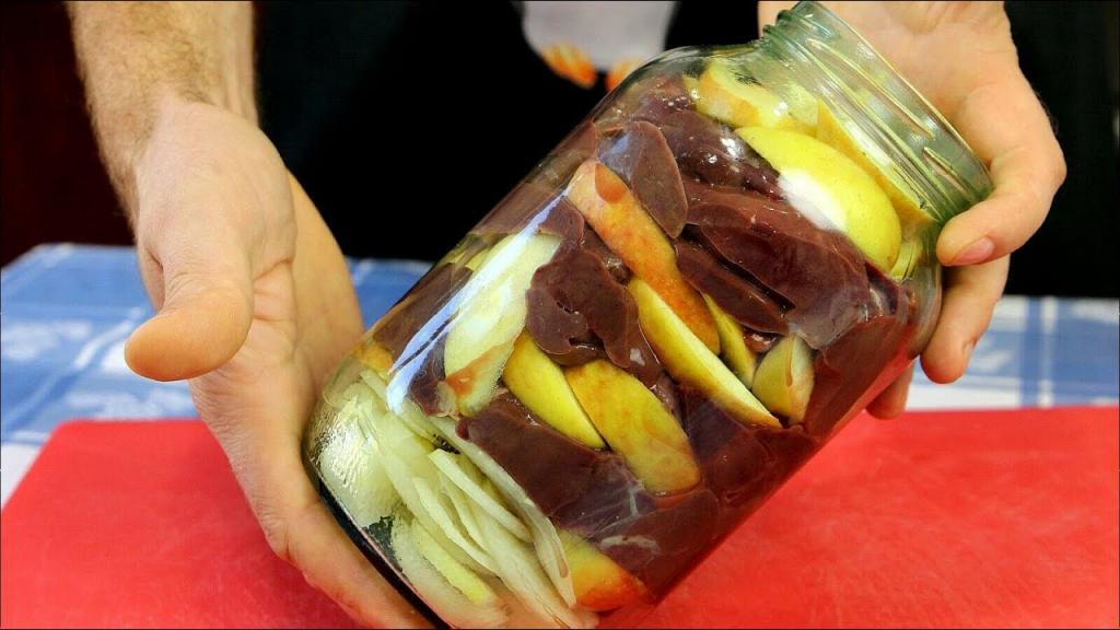 куриная печенка в банке в духовке рецепт. 2065304. куриная печенка в банке в духовке рецепт фото. куриная печенка в банке в духовке рецепт-2065304. картинка куриная печенка в банке в духовке рецепт. картинка 2065304. Такую печень нужно приготовить хотя бы раз — и навсегда забыть про сковородку. Очень нежная, невероятно сочная, вкуснейшая печень из банки с яблоками — то, что нужно. Вкусно с любым гарниром и салатом!