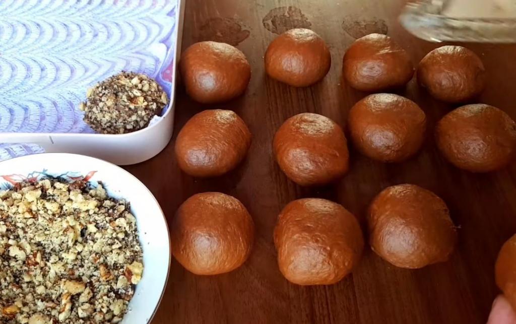 Шоколадные шарики с орешками