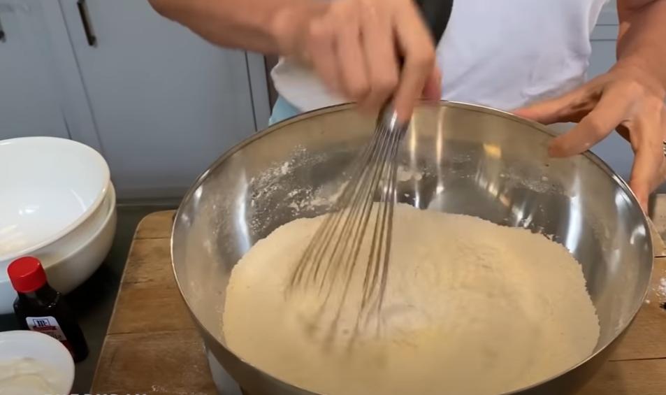 Пирог на сливочном масле и сметане