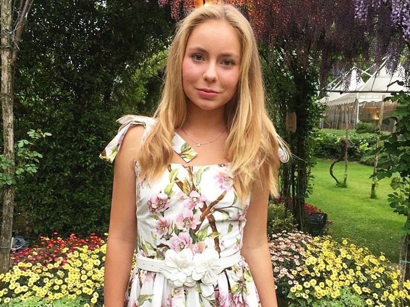 Дочь навки и жулина. Александра Жулина. Саша Жулина дочь Навки. Алексия дочь Навки. Дочь Татьяны Навки и Александра Жулина.