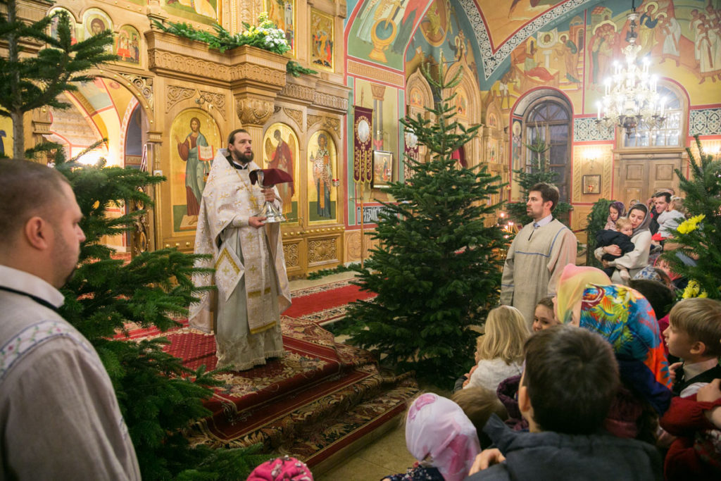 Как заходить в церковь мужчине. 2159448. Как заходить в церковь мужчине фото. Как заходить в церковь мужчине-2159448. картинка Как заходить в церковь мужчине. картинка 2159448