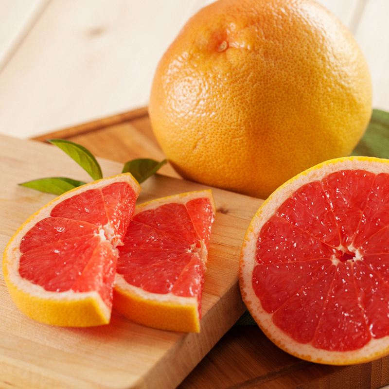 Grapefruit перевод. Цитрус от грейпфрута. Апельсин грейпфрут помело. Грейпфрут ягоды. Грейпфрут красный.