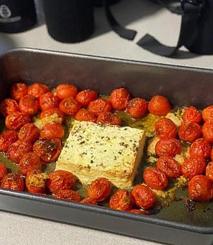 курица с тофу рецепт. 2219087. курица с тофу рецепт фото. курица с тофу рецепт-2219087. картинка курица с тофу рецепт. картинка 2219087. Жареный тофу с грибами и курицей