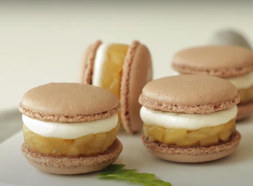 Almond макаруны