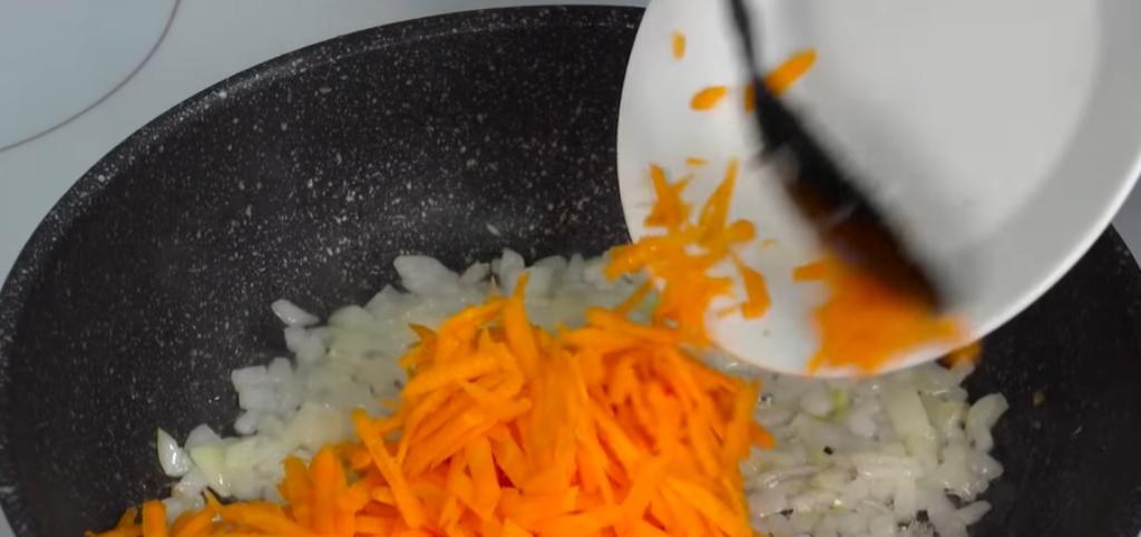 2321969 для чего добавляют муку в капусту тушеную