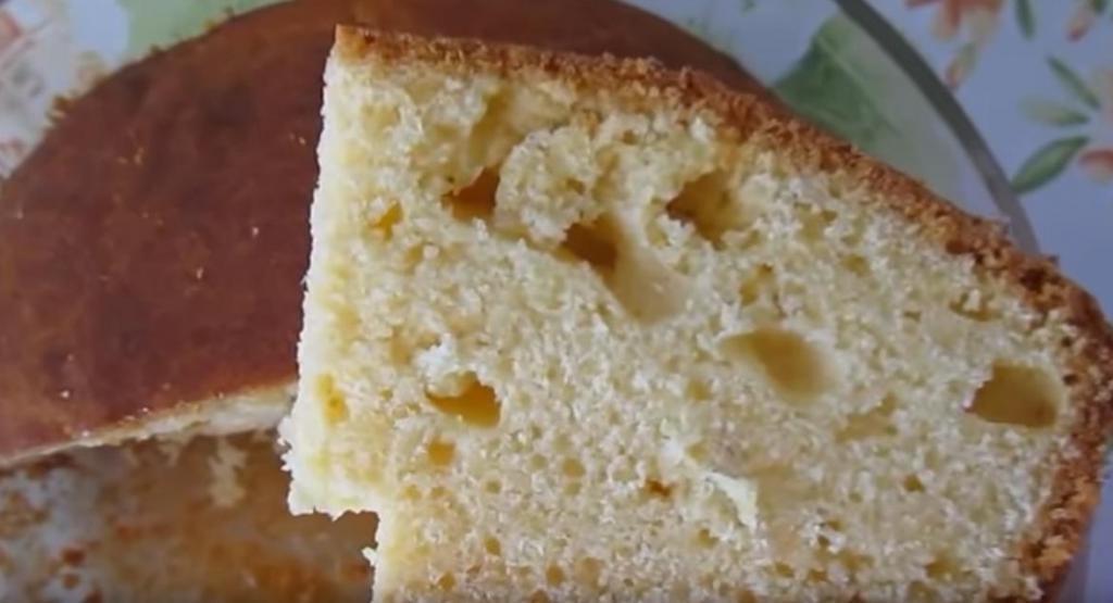 Кукурузный хлеб на кефире в мультиварке