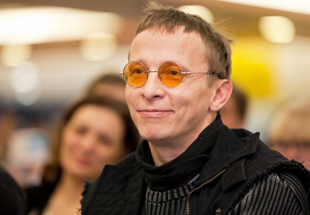 После свадьбы они будут жить в Рязани: старшая дочь Ивана Охлобыстина и  Оксаны Арбузовой вышла замуж | Lifestyle | Селдон Новости