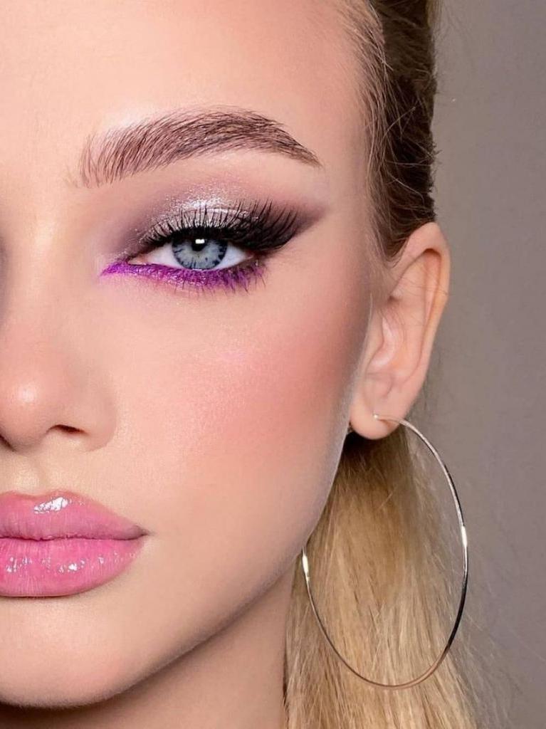 Pin by Ciara Kleiner on Elite Netflix Makeup looks, Pretty makeup, Professional