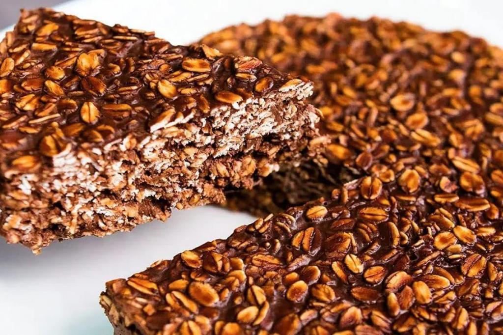 Десерт из овсянки и шоколада
