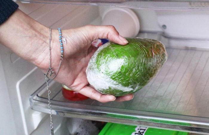 Разрезанное авокадо