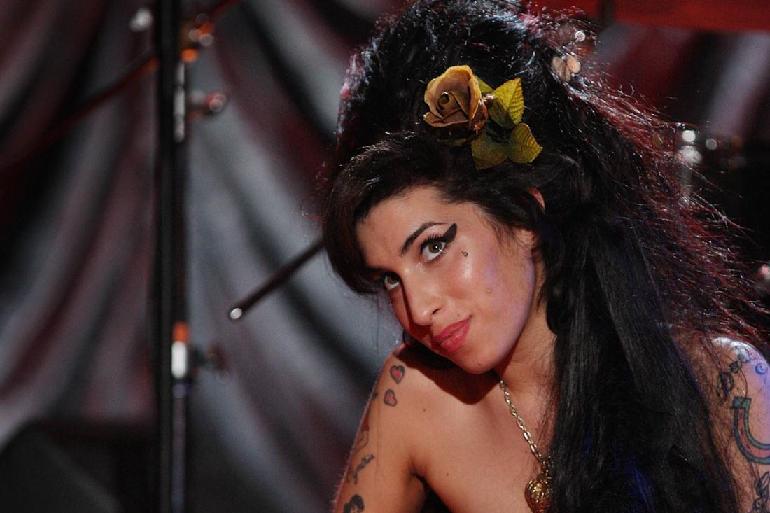 Amy winehouse is gay