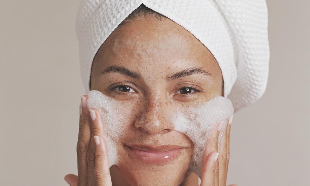 Как беречь кожу лица