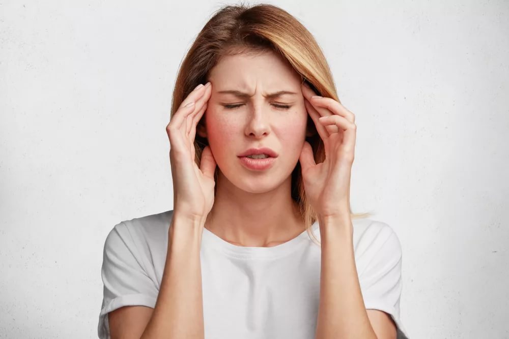 Могут ли быть сильные головные боли от щитовидки thumbnail
