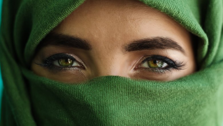 Что означают зеленые глаза у женщин. Глаза темно-зеленые