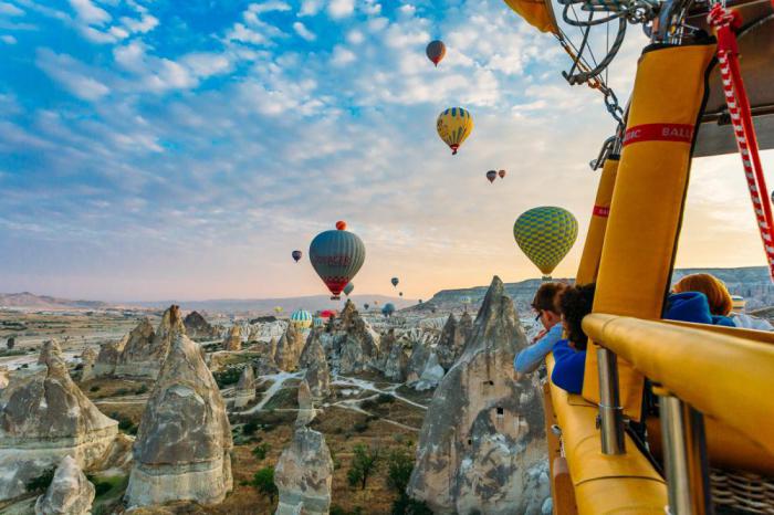 30 прекрасных мест для туристов 