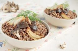 Какова калорийность гречневой каши, и за что ее любят худеющие?