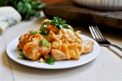 Запеченная курица с медовой корочкой на ужин 