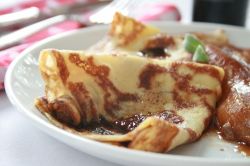 Тонкие блины с тонкостями приготовления