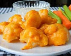 Цветная капуста в кляре и медово-горчичной глазури