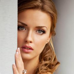 Значение имени Алина. Характер и судьба его обладательницы