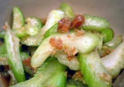 Корешки и черешки: салат из сельдерея 
