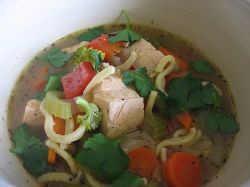 Уха из семги - вкусное и сытное первое блюдо.