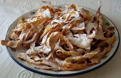  Готовим вместе: очень вкусный рецепт хвороста