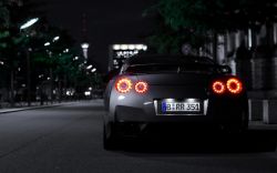 Nissan Skyline GTR R34 - легендарное купе, которое научило мир любить скорость