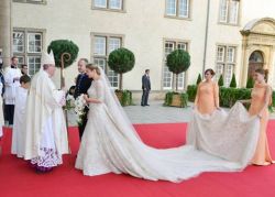 Изысканные платья для венчания в церкви