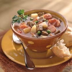 Суп из говядины: рецепт для любителей вкусных блюд