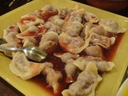 Приготовьте вареники с вишней - порадуйте своих домочадцев!