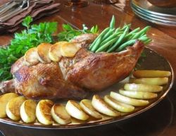 Рецепты приготовления утки: целиком с яблоками и обжаренные кусочки