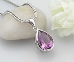 Почему чернеет серебро: магические и химические свойства металла