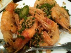 Тигровые или королевские креветки, жареные в панцире 