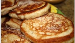 Оладьи на кислом молоке к завтраку