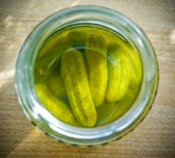 Консервирование огурцов по трем рецептам