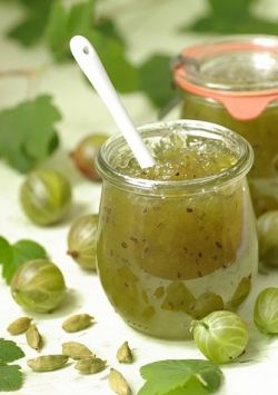 Летние рецепты: желе из варенья, джем и повидло