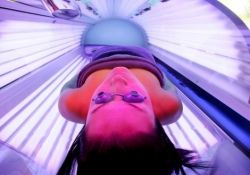 Помогает ли солярий от прыщей