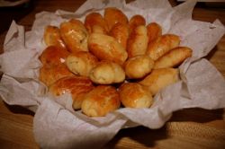 Бабушкины пирожки с луком и яйцом