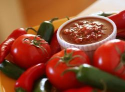 Аджика на зиму: вареная и без термической обработки