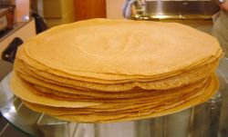 Рецепт тонких блинчиков, фаршированных творогом